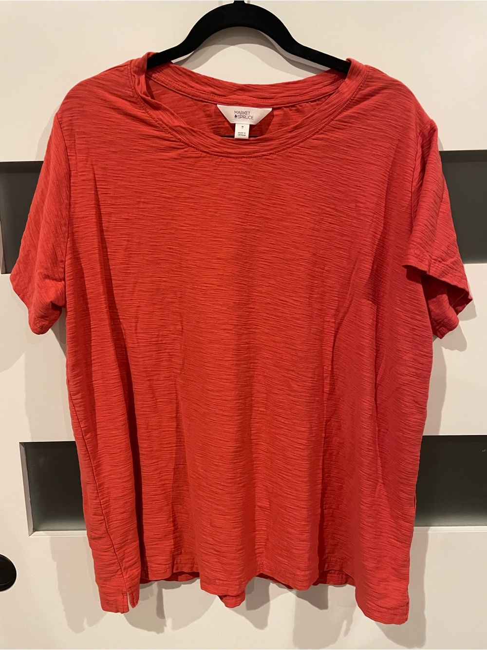 Market & Spruce Coral Red Cotton Short Sleeve Tee Size 1X Like New